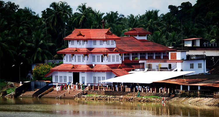 Parassinikadavu Sree Muthappan Temple